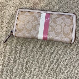 Coach wallet